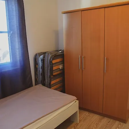 Apartment Lana *