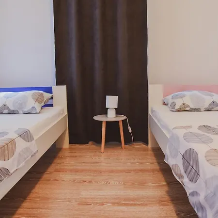 Apartment Lana *
