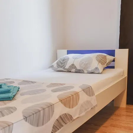Apartment Lana *