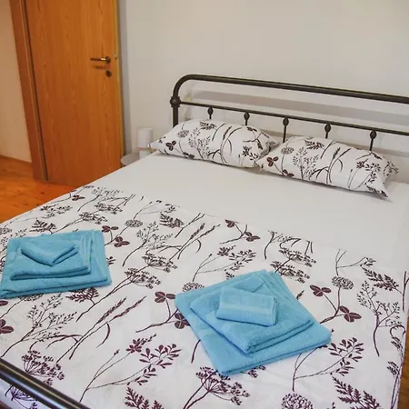 Apartment Lana Bilice