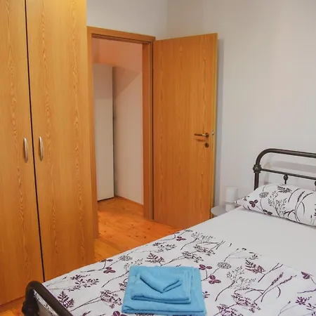 Apartment Lana *